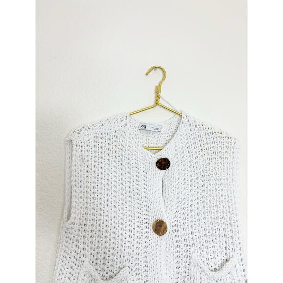 Zara White Chunky Knit Oversized Cardigan Sweater Vest Size Small Gold Button - Picture 4 of 12